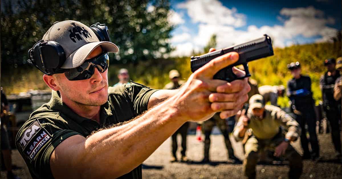 Kurz: Streľba pri ochrane blízkej osoby