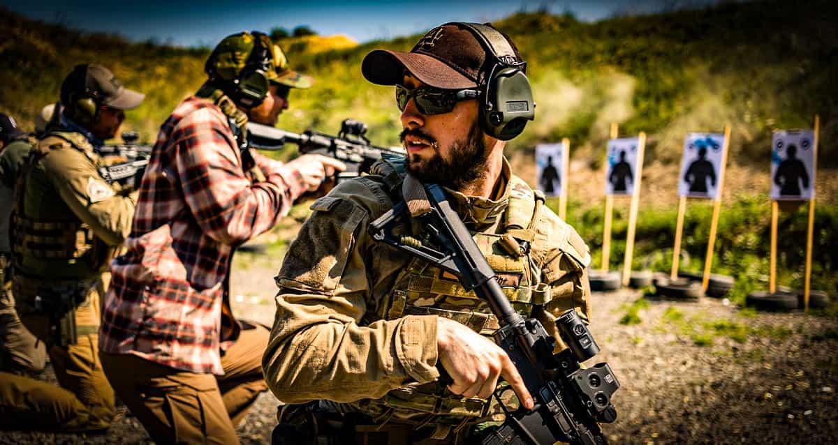 Rifle: Moving & Shooting 